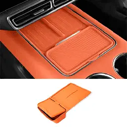 Силиконовая вставка на центральную консоль для беспроводной зарядки Lixiang L6,L7,L8,L9, Оранжевого цвета, до рест 2023