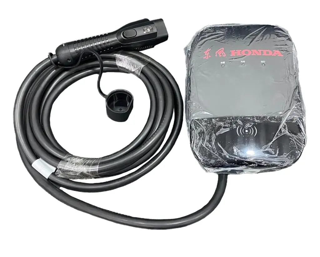 Настенная зарядная станция Honda, на 7кВт.