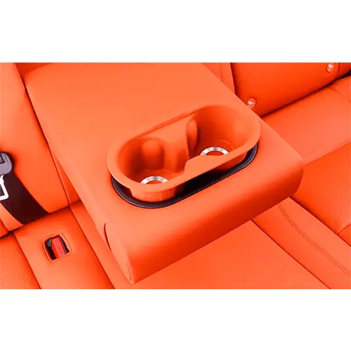 Силиконовая вставка в подлокотник второй ряд Lixiang L6, оранжевый цвет