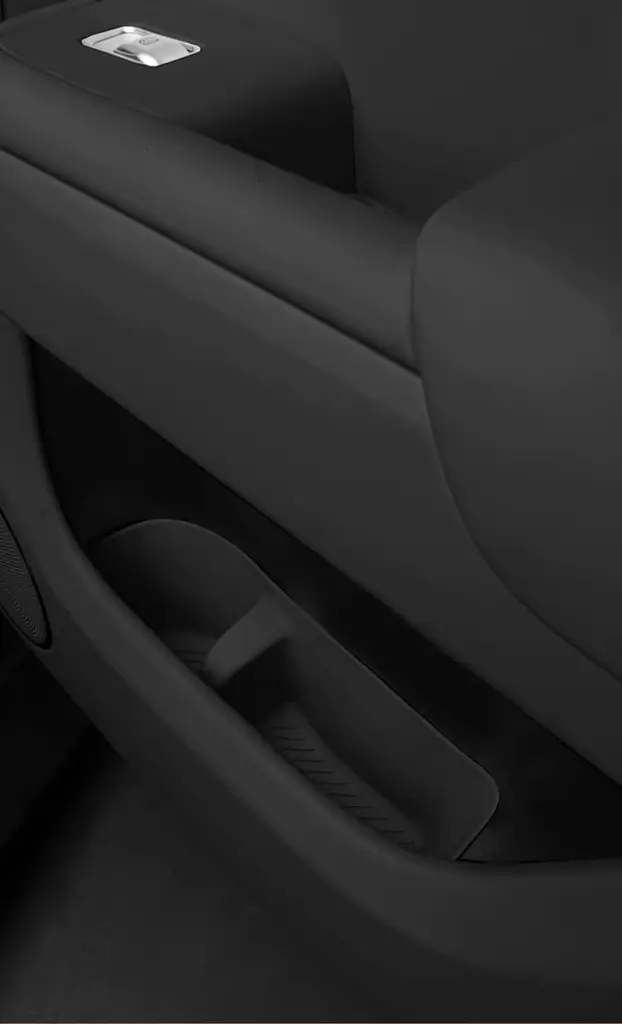 Силиконовые накладки в дверную карту, на задний ряд Lixiang L6, черного цвета, комплект 2 шт