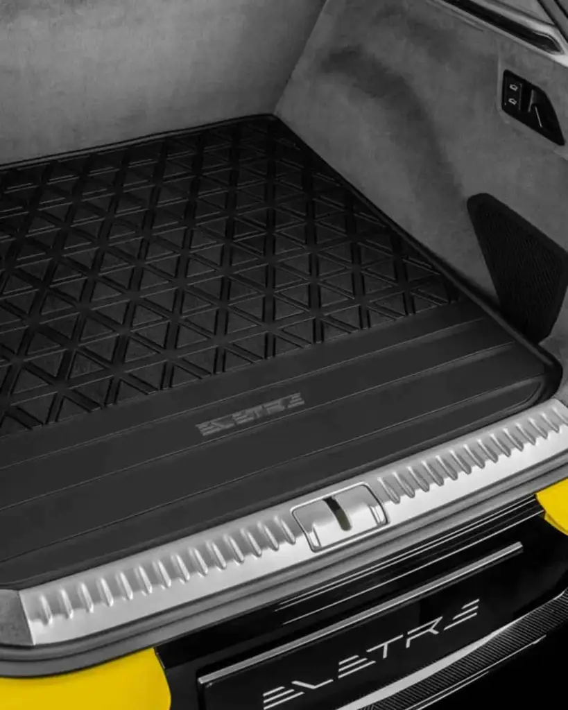 Оригинальный полик, коврик в багажник Lotus Electro