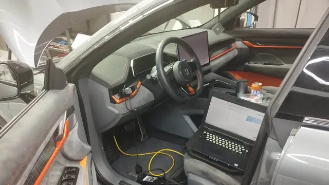 Де оновити Zeekr 001 у Києві? З гарантією